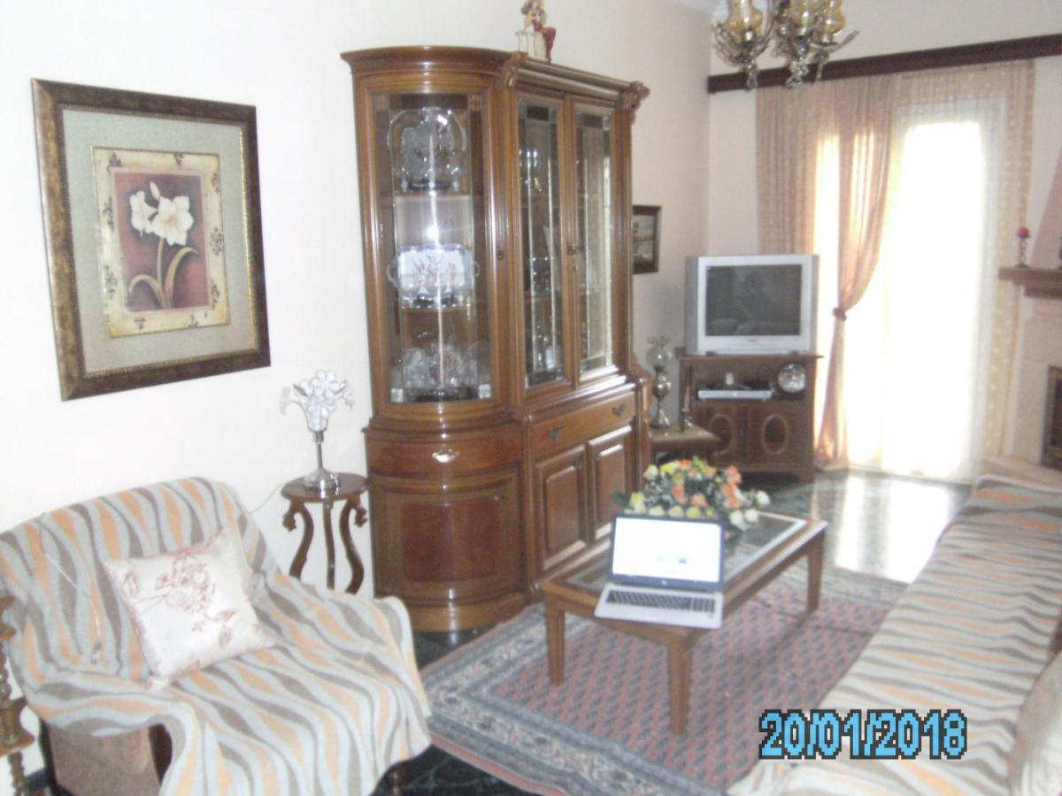 George'S House Apartment Agios Matthaios  Exterior photo